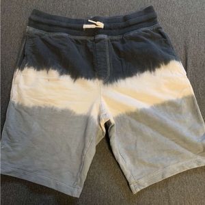 2 pairs of kids shorts